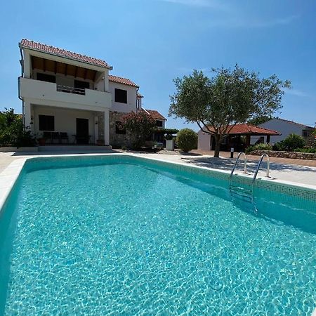 Apartmani Svemir Drage Εξωτερικό φωτογραφία