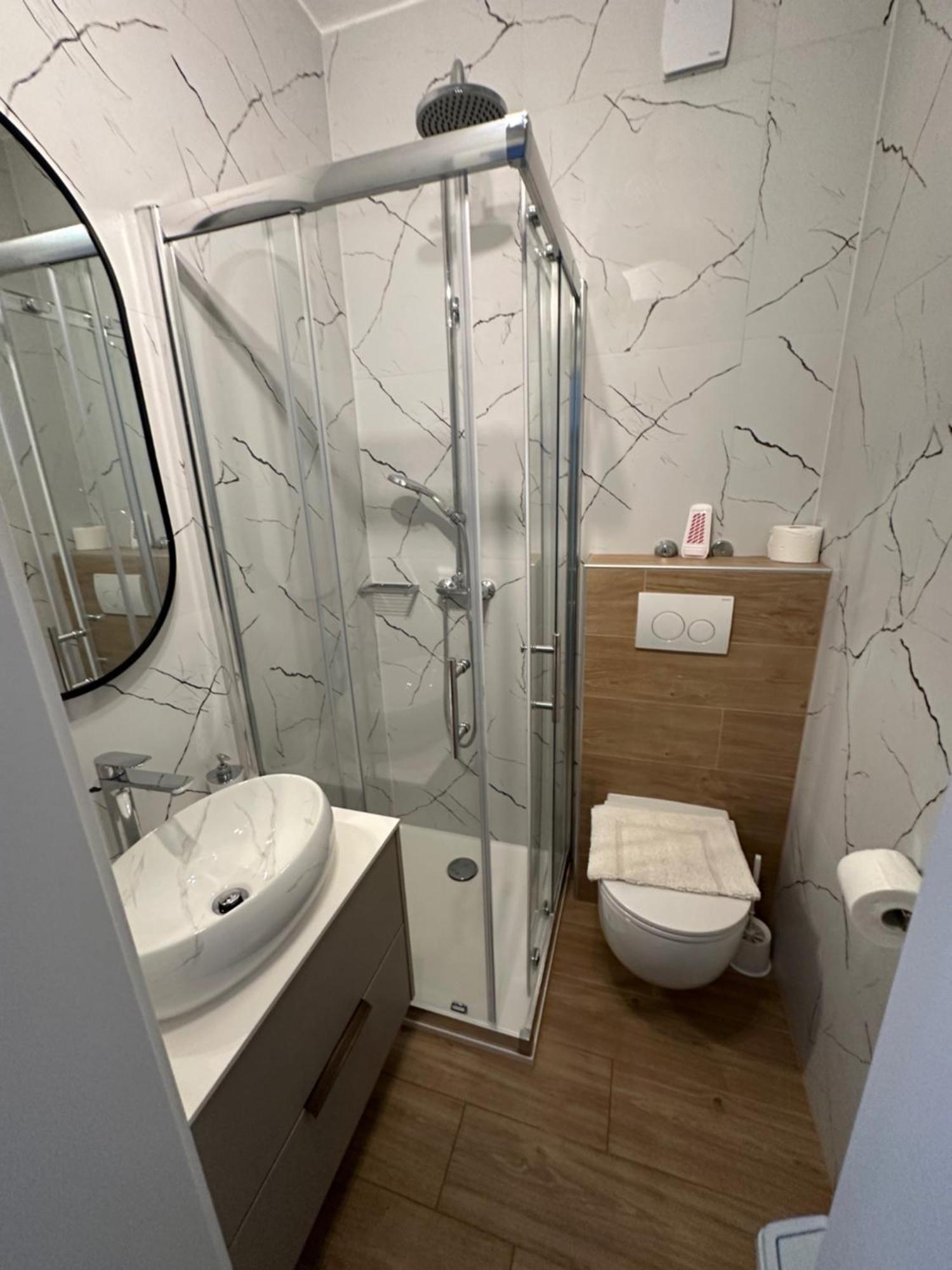 Apartmani Svemir Drage Εξωτερικό φωτογραφία